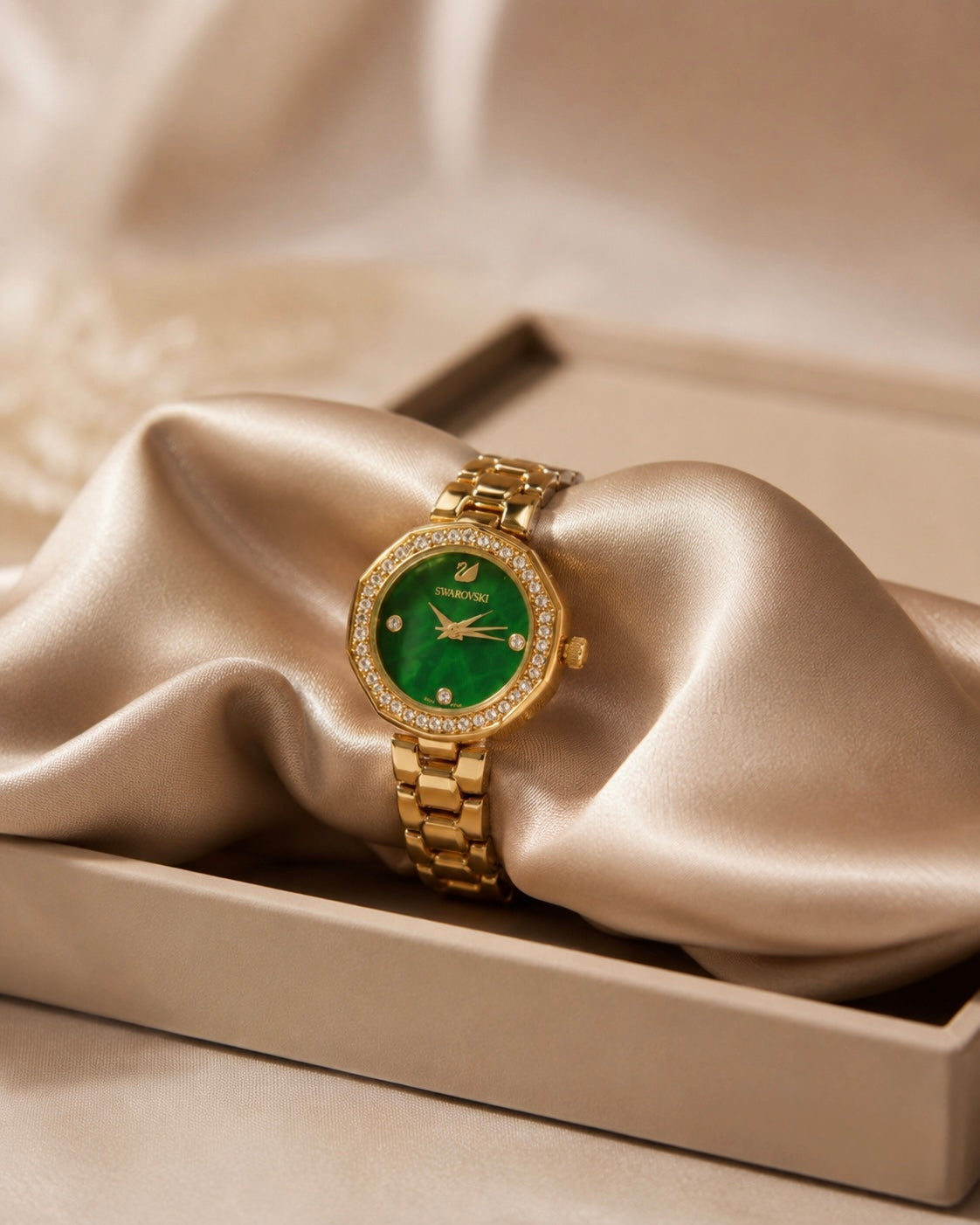 Luxury Women’s Gold Green Dial Watch